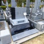 名古屋市営みどりが丘公園墓地にて、愛媛県産大島石を使用した和モダンのデザイン墓石を建立！